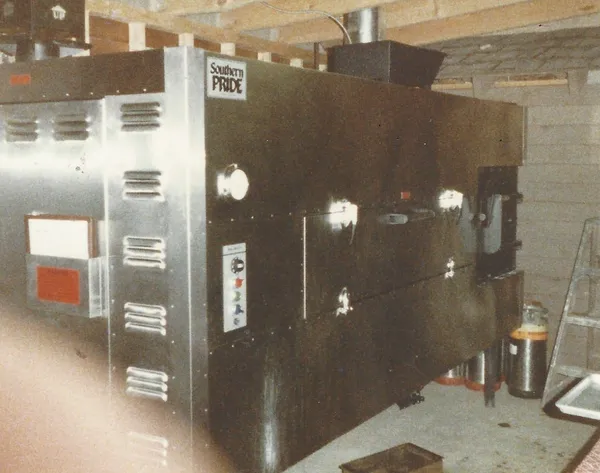 Installing a smoker at Dollywood